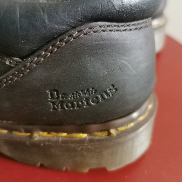 Mens Size 11 Doc Martens - Picture 4 of 8